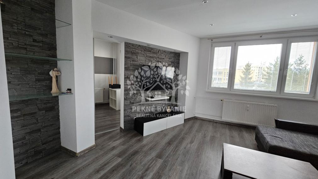 PREDAJ: 4i kompletne zrekonštruovaný byt 78m2 Brezno Mazorníkovo