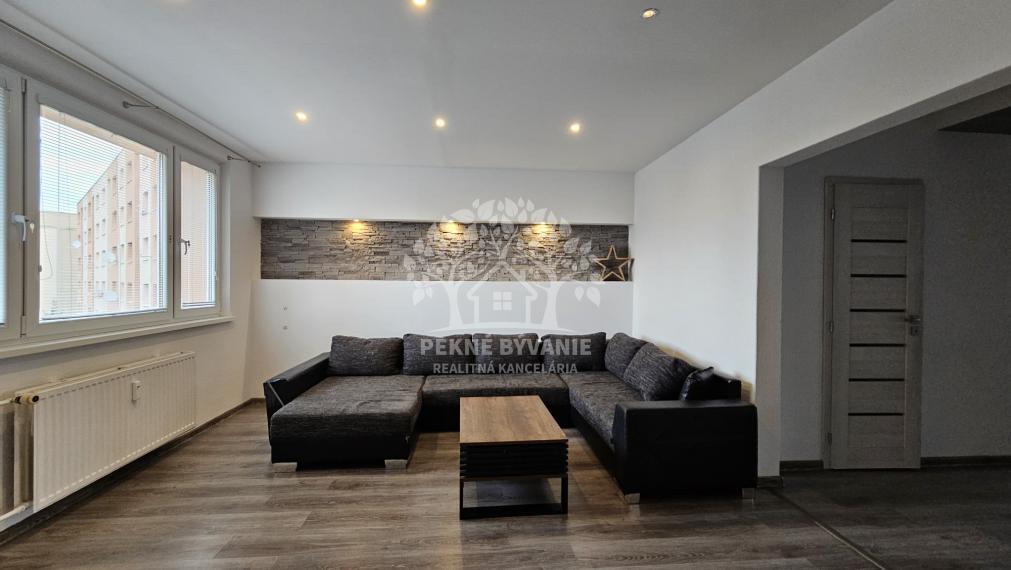 PREDAJ: 4i kompletne zrekonštruovaný byt 78m2 Brezno Mazorníkovo