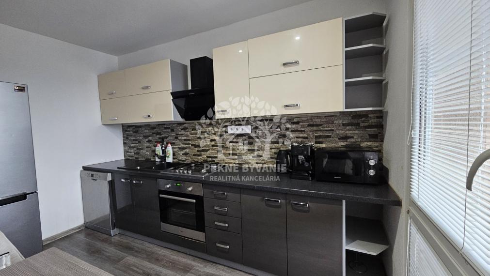 PREDAJ: 4i kompletne zrekonštruovaný byt 78m2 Brezno Mazorníkovo