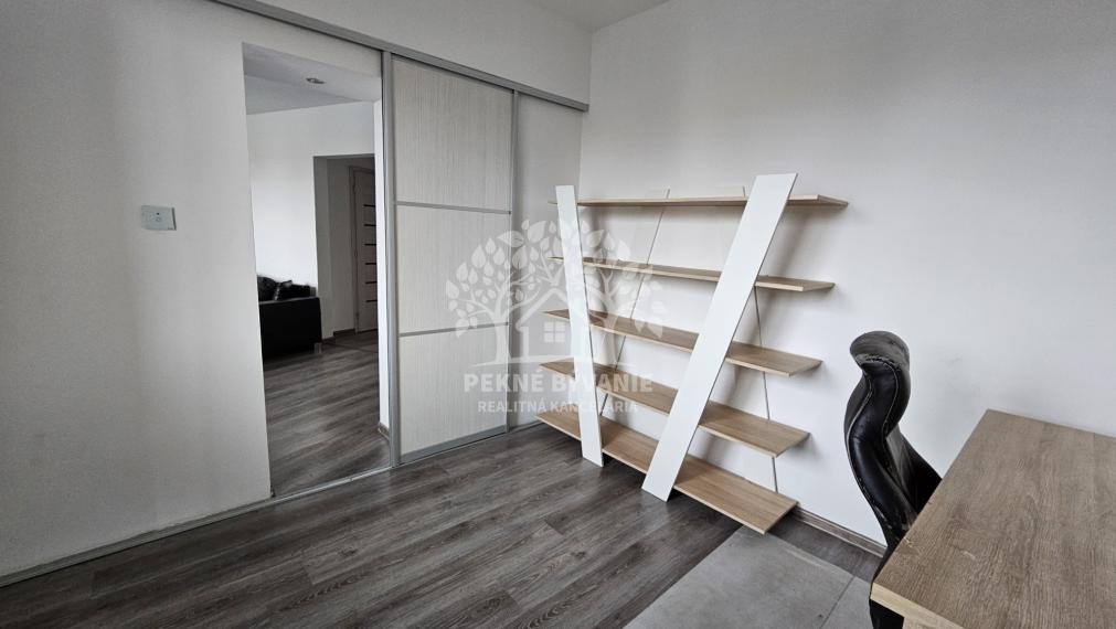 PREDAJ: 4i kompletne zrekonštruovaný byt 78m2 Brezno Mazorníkovo