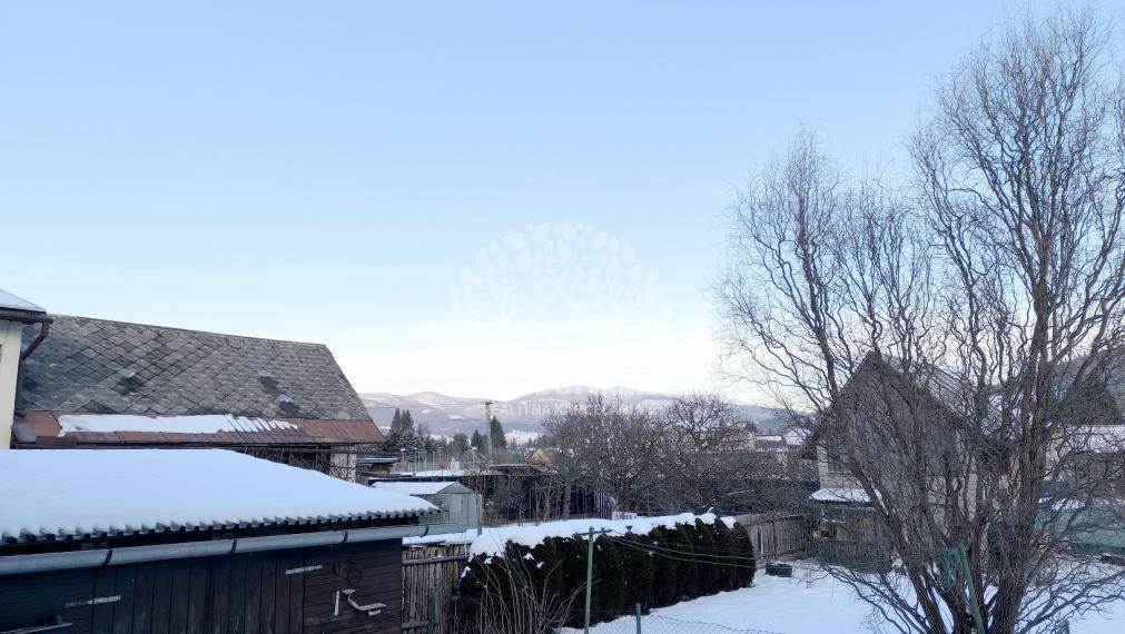 ZREKONŠTRUOVANÝ 4 IZBOVÝ DOM 2 KÚPEĽNE ZA VYNIKAJÚCU CENU ZÁVADKA NAD HRONOM HOREHRONIE