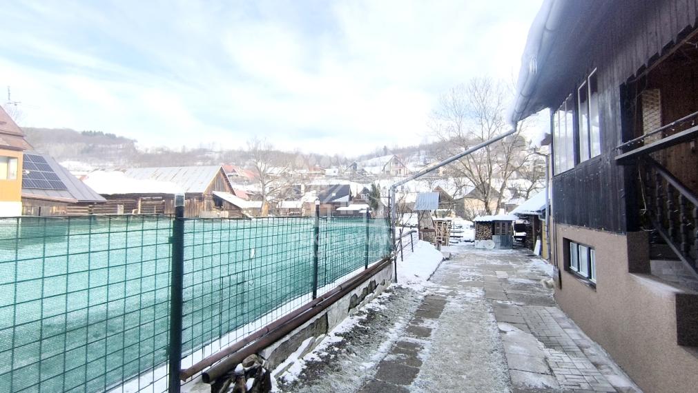 VÝBORNÁ INVESTÍCIA: RODINNÝ DOM CHATA MÝTO POD ĎUMBIEROM, KTORÚ MOŽETE IHNEĎ PRENAJÍMAŤ