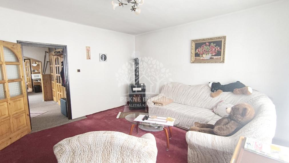 VÝBORNÁ INVESTÍCIA: RODINNÝ DOM CHATA MÝTO POD ĎUMBIEROM, KTORÚ MOŽETE IHNEĎ PRENAJÍMAŤ