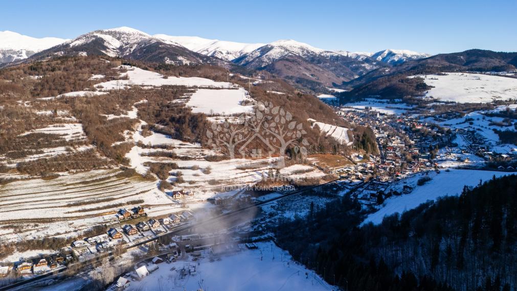 STAVEBNÝ POZEMOK SO STAVEBNÝM POVOLENÍM oproti VLEK 1112 M2