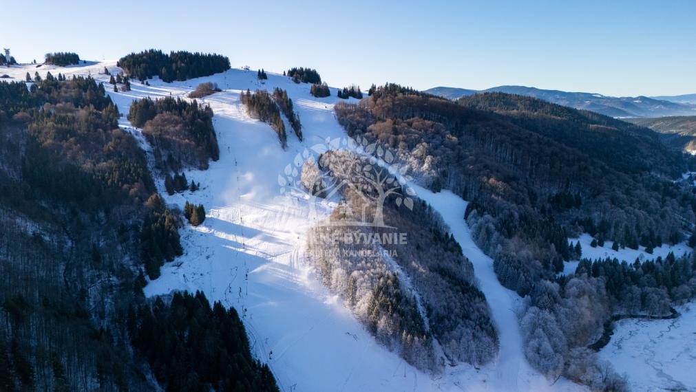 STAVEBNÝ POZEMOK SO STAVEBNÝM POVOLENÍM oproti VLEK 1112 M2