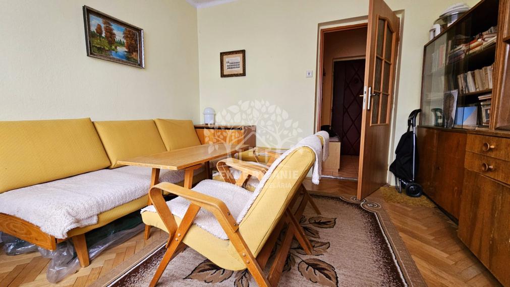 PREDAJ: 3izbovy byt v Brezne 70m2