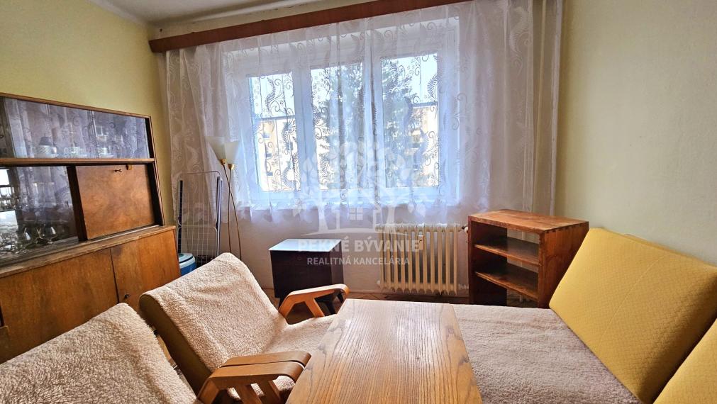 PREDAJ: 3izbovy byt v Brezne 70m2