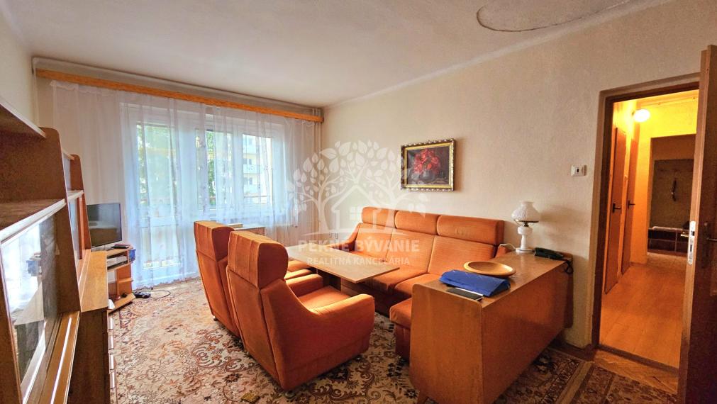 PREDAJ: 3izbovy byt v Brezne 70m2