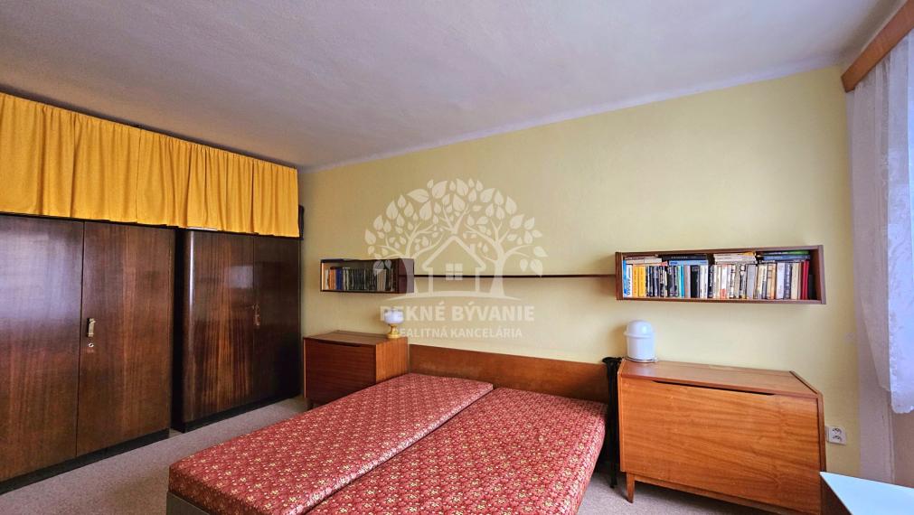 PREDAJ: 3izbovy byt v Brezne 70m2