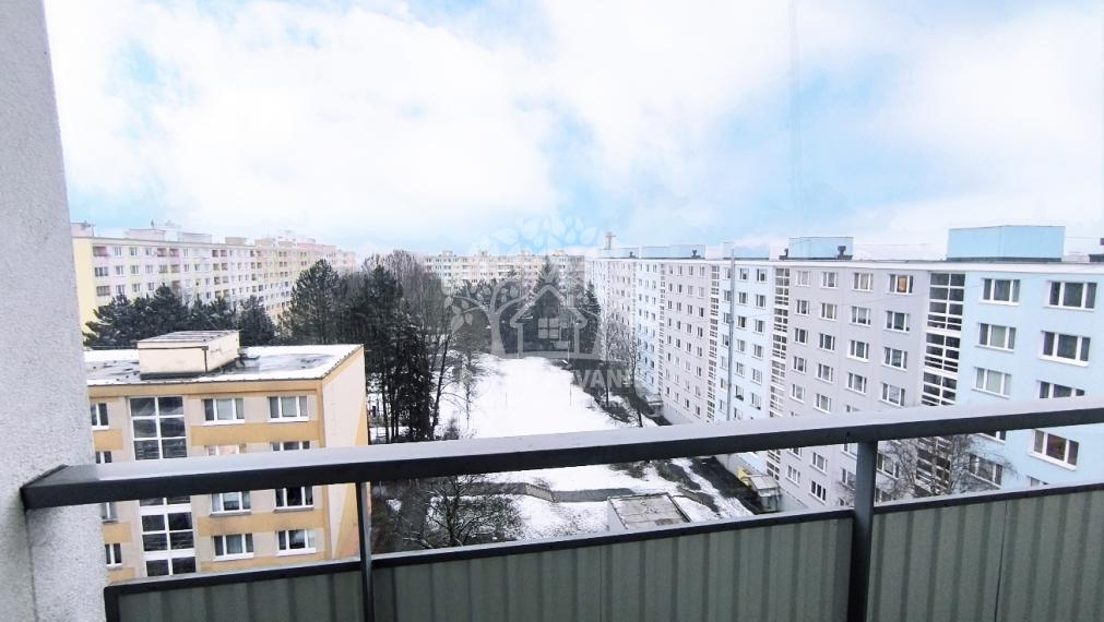 VEĽKÝ SLNEČNÝ 3 IZB. BYT 76 M2, 4 LÓDŽIE, NAJVYHĽADÁVANEJŠÍ TYP BYTOV V TICHEJ A TOP LOKALITE, BREZNO S VÝHĽADMI