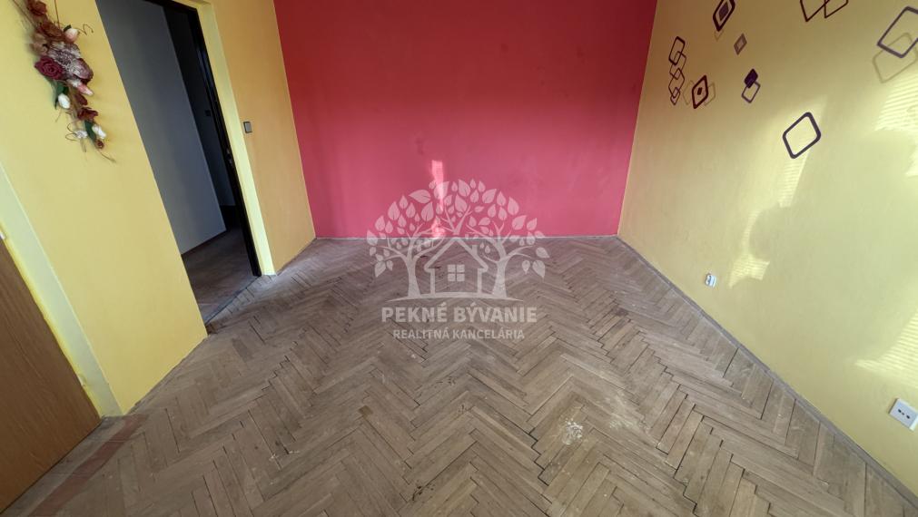 Výborná ponuka na predaj- 1 izbový byt v centre Brezna,slnečný s nízkym nájmom.