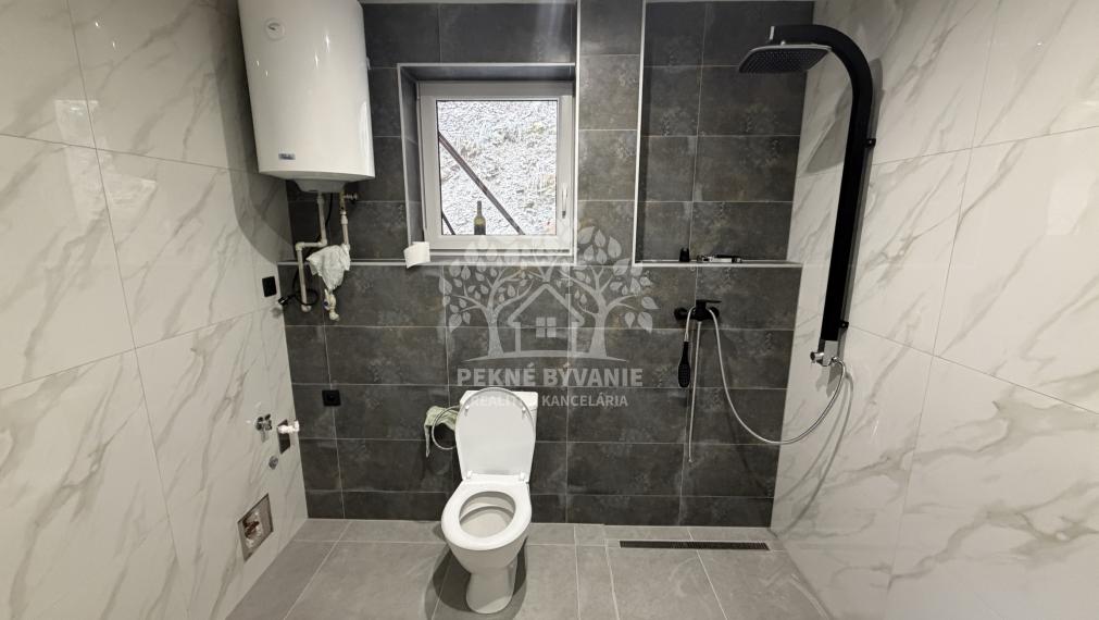 Prenájom- chcete ako prvý bývať v novostavbe domu v Hronci?