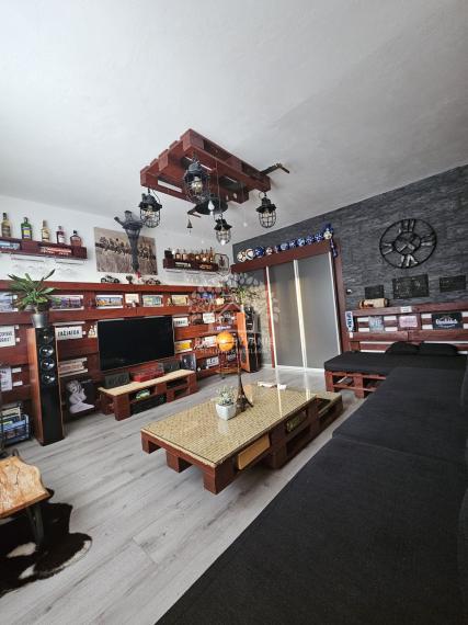 == NA PREDAJ == 3izbový byt Brezno - Mazorníkovo s balkónom