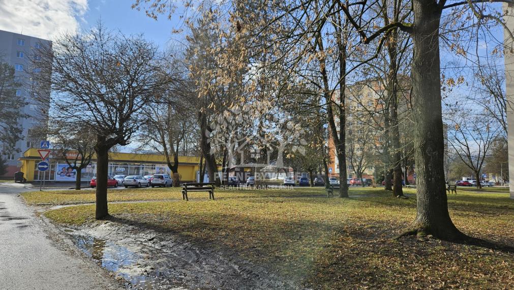 PREDAJ: 3izbovy byt v Brezne 70m2