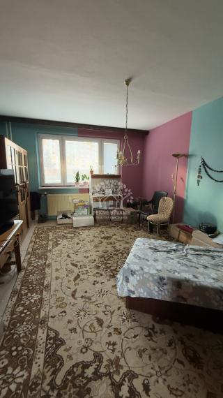 -NA PREDAJ-3i byt v pôvodnom stave Brezno Mazorníkovo 9.mája