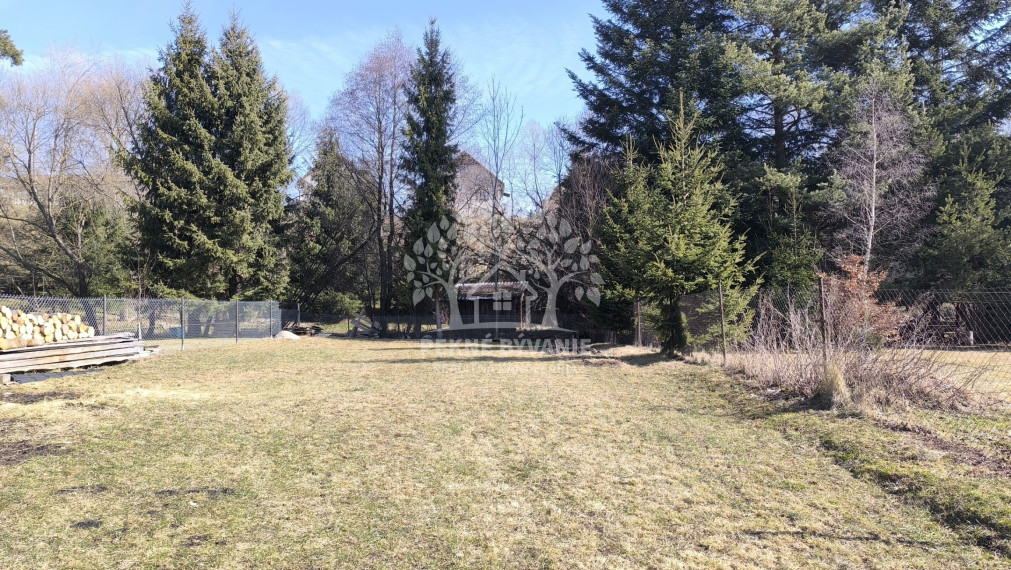 NOVUČIČKÁ VOŇAVÁ REKREAČNÁ CHATA - DREVENICA V TICHEJ SLEPEJ ULICI HOREHRONIE ZÁVADKA N/HRONOM