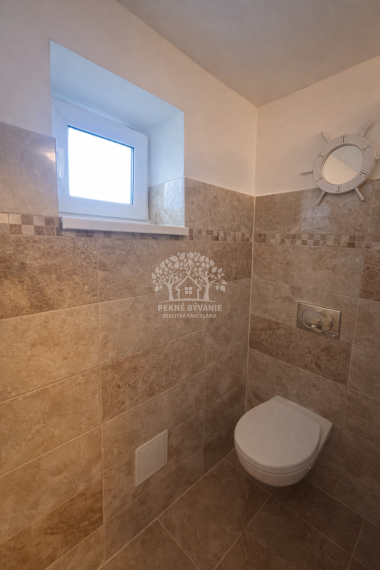 prerobený útulný dom vhodný na okamžité nasťahovanie