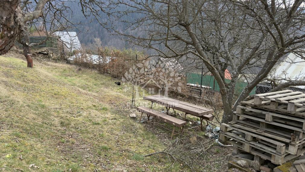 POZEMOK NA PREDAJ : ZÁHRADKÁRSKA OSADA ZUBERŠTÍN-PODBREZOVÁ