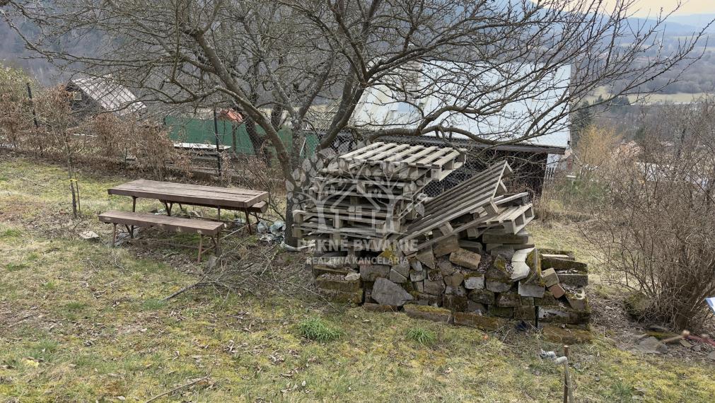 POZEMOK NA PREDAJ : ZÁHRADKÁRSKA OSADA ZUBERŠTÍN-PODBREZOVÁ