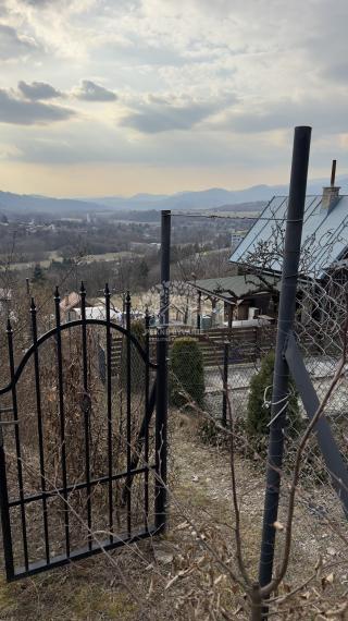 POZEMOK NA PREDAJ : ZÁHRADKÁRSKA OSADA ZUBERŠTÍN-PODBREZOVÁ