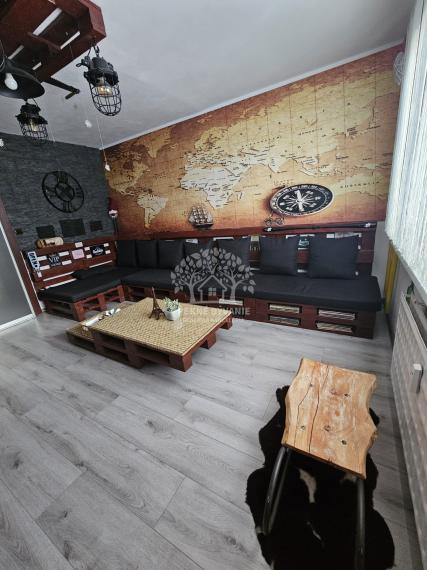 == NA PREDAJ == 3izbový byt Brezno - Mazorníkovo s balkónom