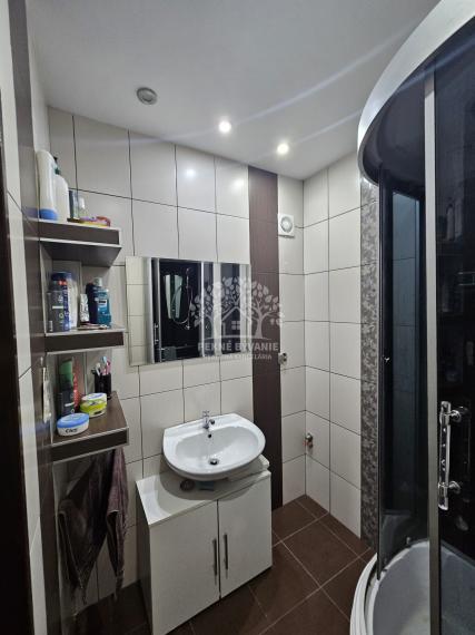 == NA PREDAJ == 3izbový byt Brezno - Mazorníkovo s balkónom