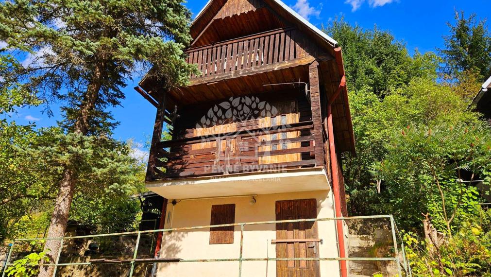 ZNÍŽENÁ CENA -PREDAJ: záhradná chatka Padličkovo (Brezno)