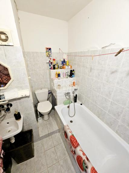 PREDAJ: útulný slnečný 1izbový byt v centre Brezna