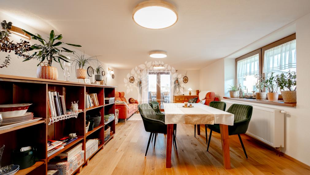 Moderný komfort v srdci tradície: Zrekonštruovaná drevenica s výhľadom na Kráľovu hoľu