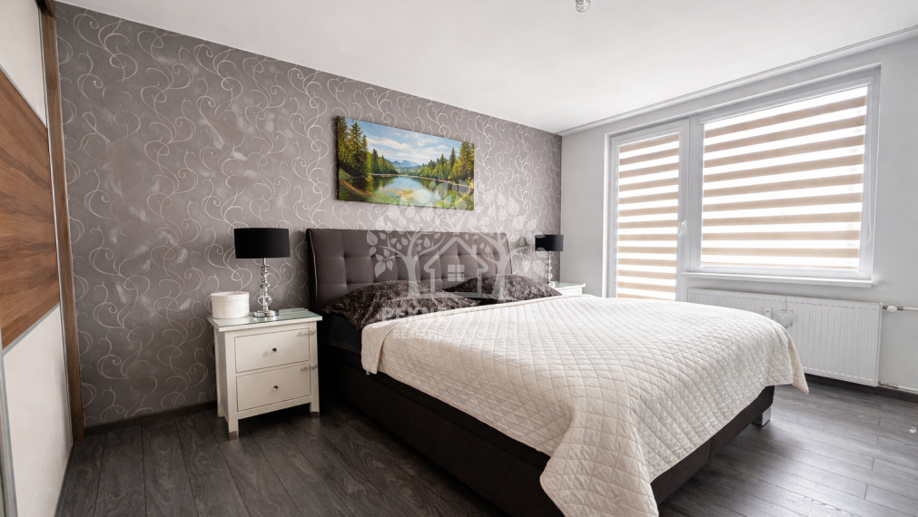 VÝNIMOČNÝ LUXUSNÝ  3,5 IZBIOVÝ BYT V CENTRE MESTA Brezno