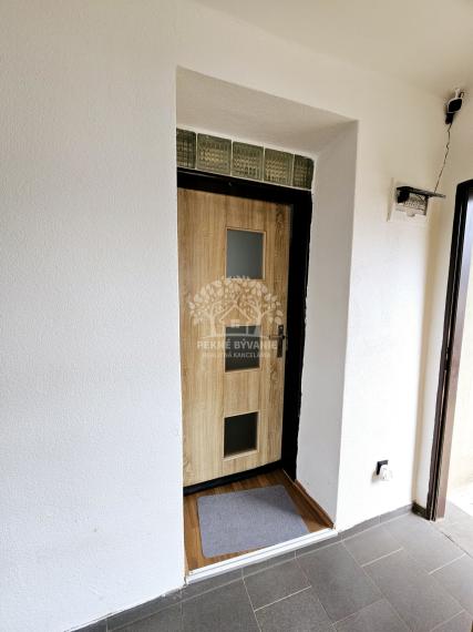 Zrekonštruovaná chalupa v Hornej Lehote neďaleko Krpáčova