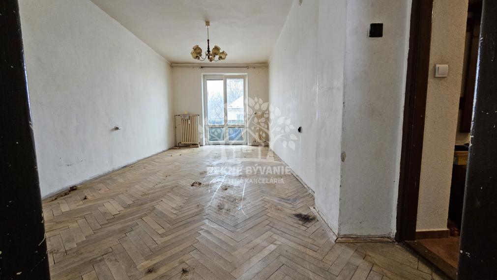 REZERVOVANÉ: 2i byt na ul. Fučíkova, Brezno po čiastočnej rekonštrukcii 56m2, 2 pivnice