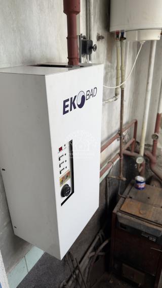 =NA PREDAJ=Rodinný dom s veľkým pozemkom Hronec,okres Brezno