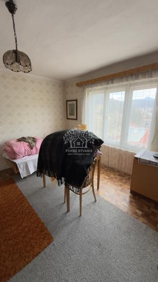 =NA PREDAJ=Rodinný dom s veľkým pozemkom Hronec,okres Brezno