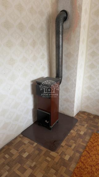 =NA PREDAJ=Rodinný dom s veľkým pozemkom Hronec,okres Brezno