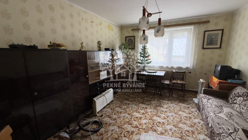 =NA PREDAJ=Rodinný dom s veľkým pozemkom Hronec,okres Brezno