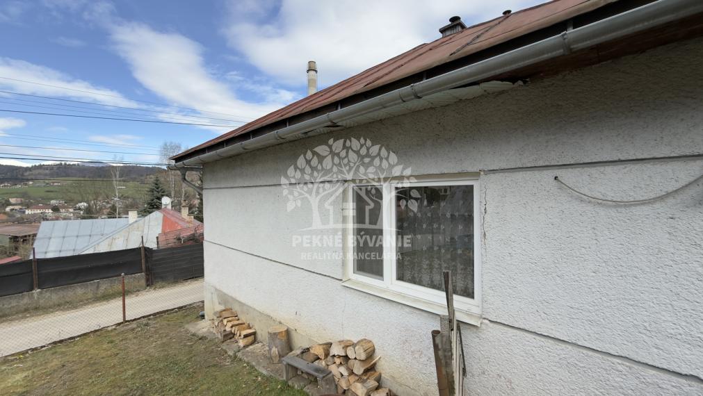 =NA PREDAJ=Rodinný dom s veľkým pozemkom Hronec,okres Brezno