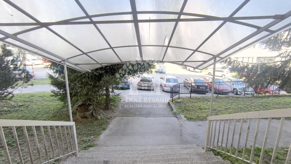 REZERVOVANÉ🍀 TOP PONUKA!! VEĽKÝ 2 IZBOVÝ BYT /64 M2/BALKÓN RADVAŇ KALINČIAKOVA BANSKÁ BYSTRICA