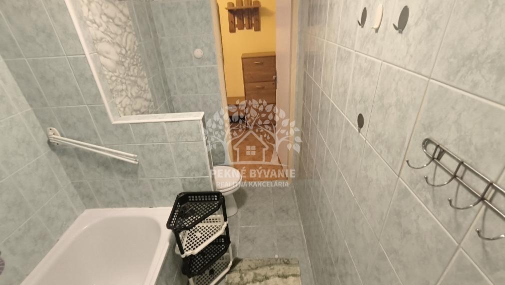 REZERVOVANÉ🍀 TOP PONUKA!! VEĽKÝ 2 IZBOVÝ BYT /64 M2/BALKÓN RADVAŇ KALINČIAKOVA BANSKÁ BYSTRICA