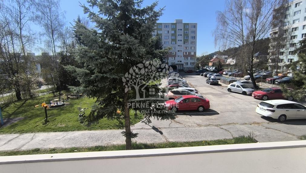 REZERVOVANÉ🍀 TOP PONUKA!! VEĽKÝ 2 IZBOVÝ BYT /64 M2/BALKÓN RADVAŇ KALINČIAKOVA BANSKÁ BYSTRICA