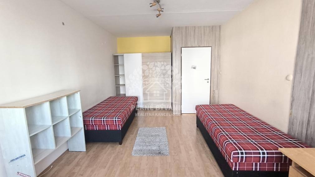 REZERVOVANÉ🍀 TOP PONUKA!! VEĽKÝ 2 IZBOVÝ BYT /64 M2/BALKÓN RADVAŇ KALINČIAKOVA BANSKÁ BYSTRICA