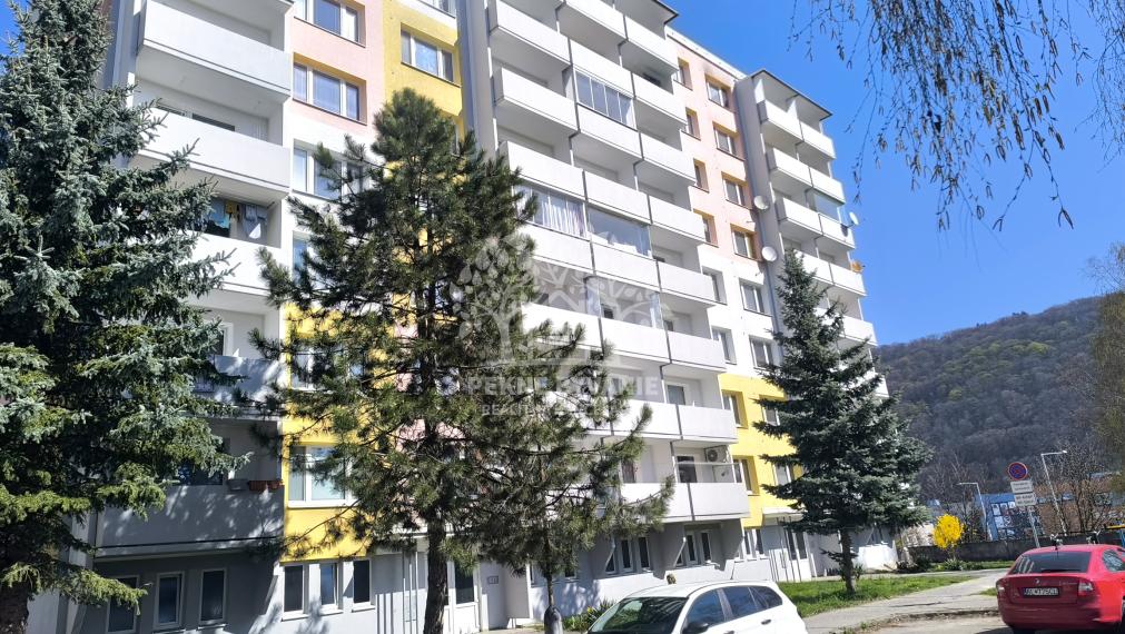 REZERVOVANÉ🍀 TOP PONUKA!! VEĽKÝ 2 IZBOVÝ BYT /64 M2/BALKÓN RADVAŇ KALINČIAKOVA BANSKÁ BYSTRICA