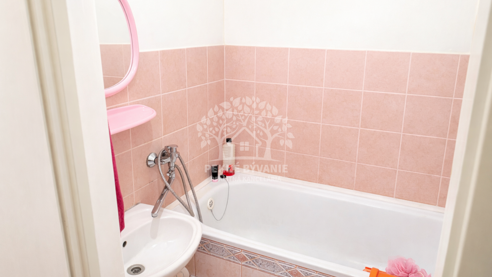 2 izbový byt na predaj, 2 pivnice