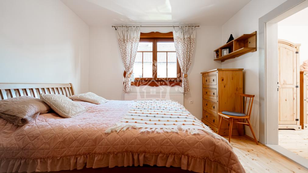 ZNÍŽENÁ CENA: Moderné komfortné bývanie v obci Polomka