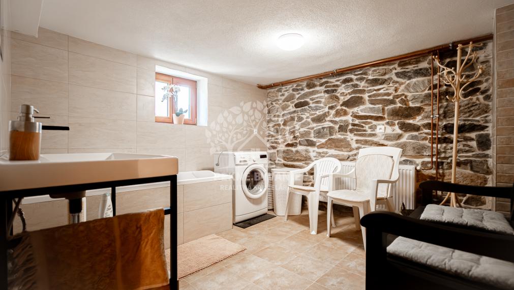 ZNÍŽENÁ CENA: Moderné komfortné bývanie v obci Polomka