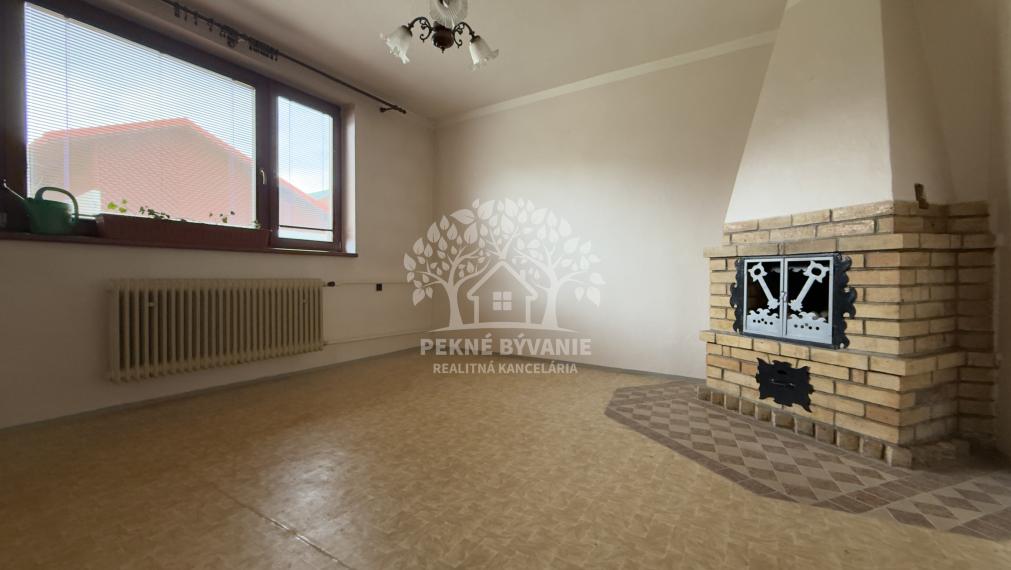 -PREDAJ- dvojpodlažný rodinný dom Čierny Balog – časť Dobroč