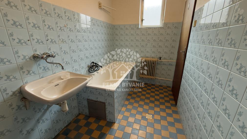 -PREDAJ- dvojpodlažný rodinný dom Čierny Balog – časť Dobroč