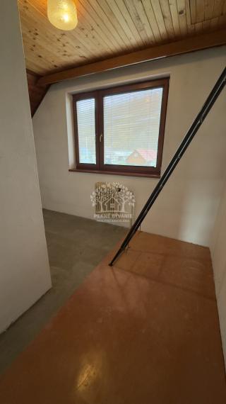 -PREDAJ- dvojpodlažný rodinný dom Čierny Balog – časť Dobroč