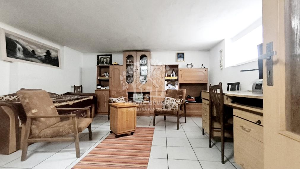 VÝBORNÁ INVESTÍCIA: RODINNÝ DOM CHATA MÝTO POD ĎUMBIEROM, KTORÚ MOŽETE IHNEĎ PRENAJÍMAŤ