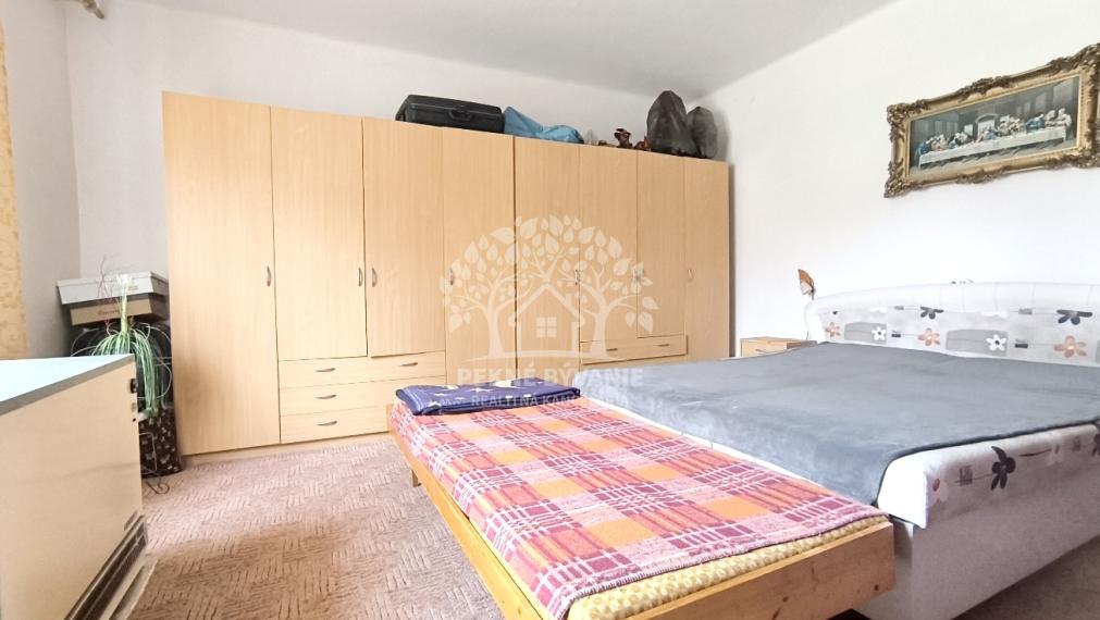 VÝBORNÁ INVESTÍCIA: RODINNÝ DOM CHATA MÝTO POD ĎUMBIEROM, KTORÚ MOŽETE IHNEĎ PRENAJÍMAŤ